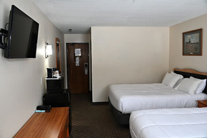 Room 16 of 25