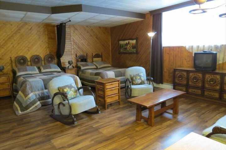 Room 16 of 47