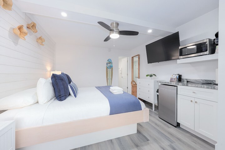 Siesta Key Beach Resort and Suites