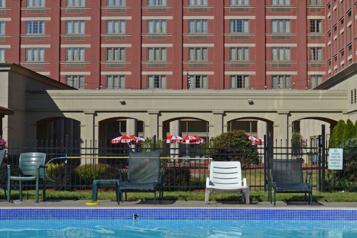 Pool 4 of 31