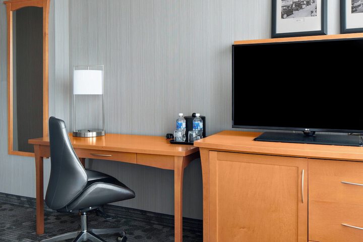 Courtyard by Marriott Edmonton Downtown