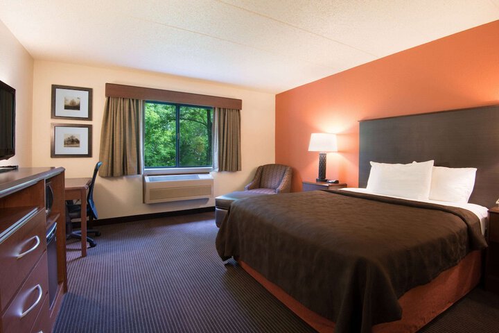 Room 44 of 54