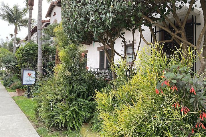 Hotel 5 of 128