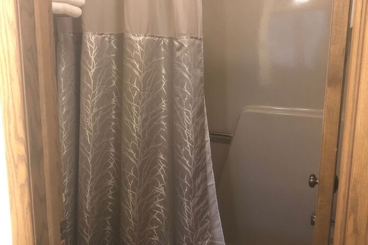 Room 118 of 185