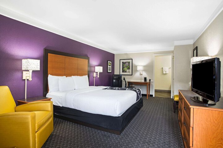 Room 54 of 63