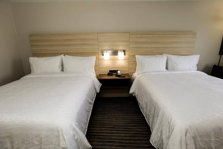 Holiday Inn Express : Hillsboro I-35 by IHG