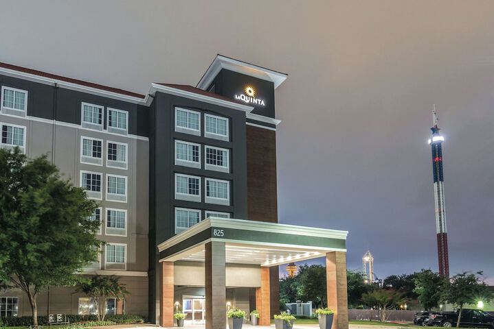 Hotel 2 of 58