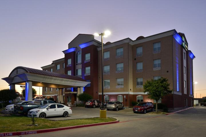 Hotel 7 of 67