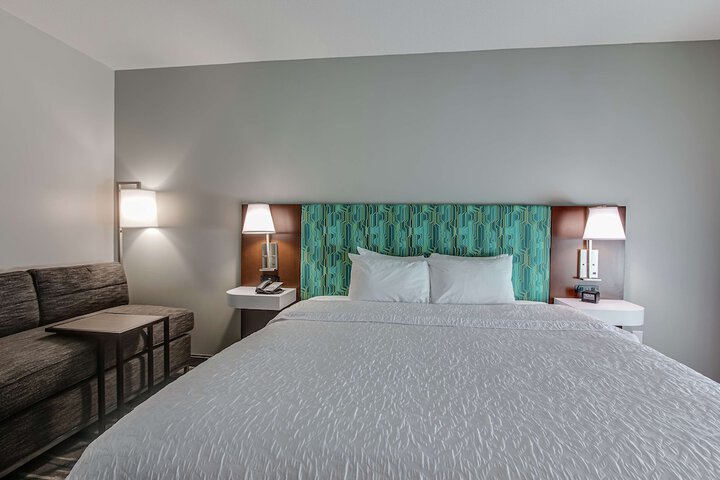 Room 8 of 24