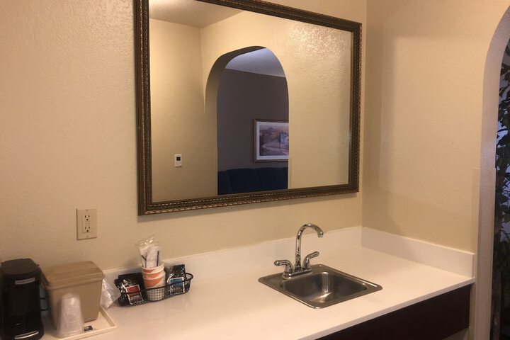 Room 54 of 81