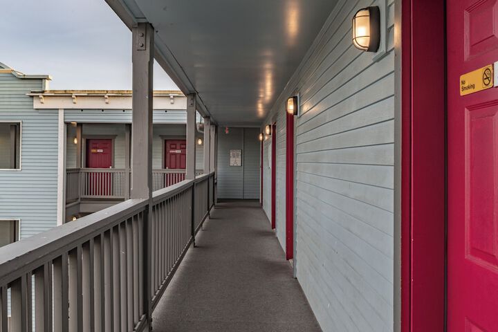 Water Front Inn
