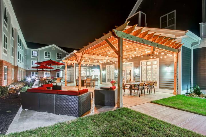 Terrace/Patio 33 of 34