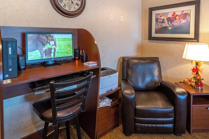 My Place Hotel - Dickinson ND