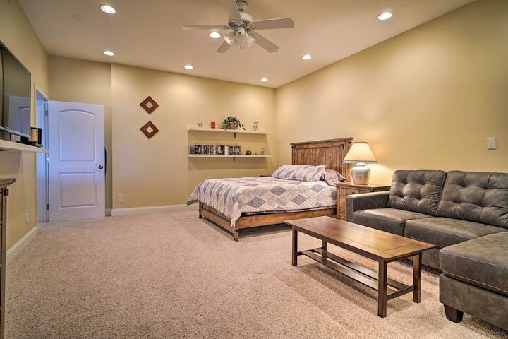 Spacious Baneberry Home w / Lake Douglas Views!
