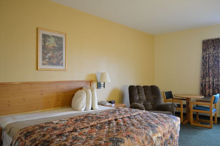 Room 34 of 58