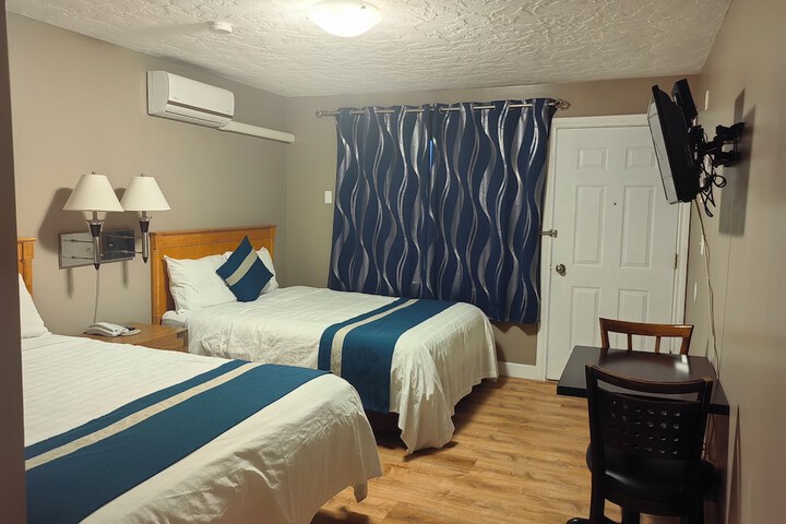 Room 77 of 95