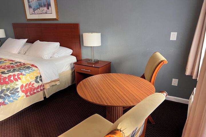 Room 25 of 56