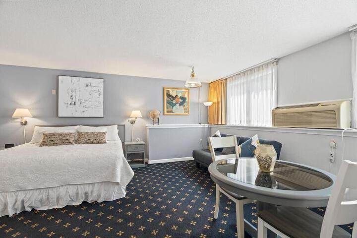 Room 14 of 23