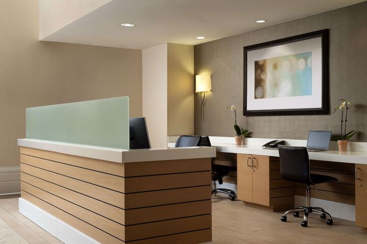 Business Center 94 of 95