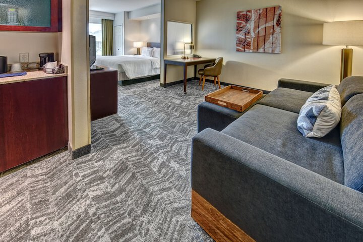 Room 15 of 27