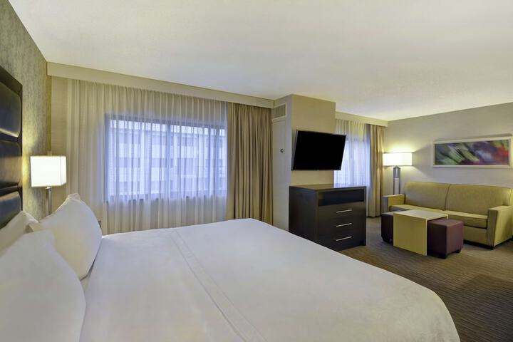 Room 19 of 52