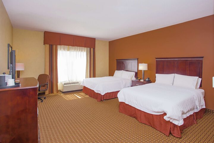 Room 9 of 37