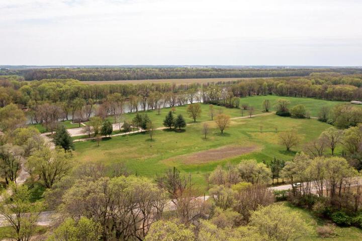 SAND HILL COTTAGE 3 Bedroom Home near PURDUE! River & Park View