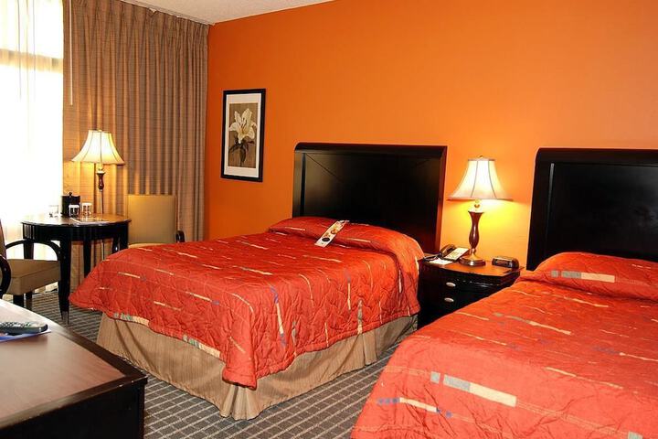 Oakland Airport Executive Hotel