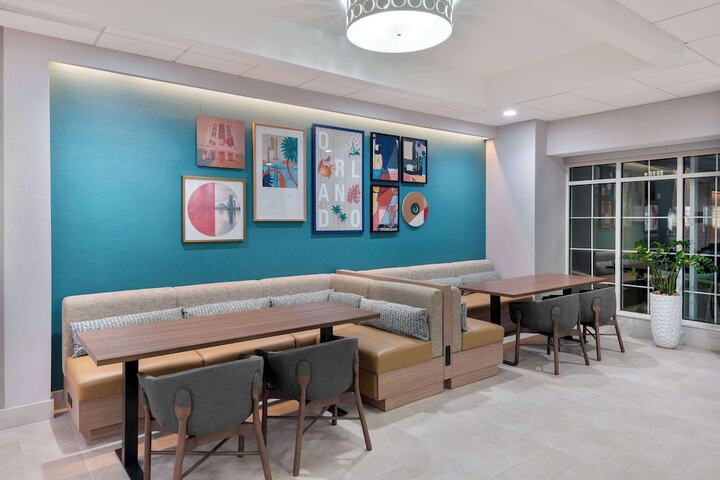 Hotel Interior 10 of 43