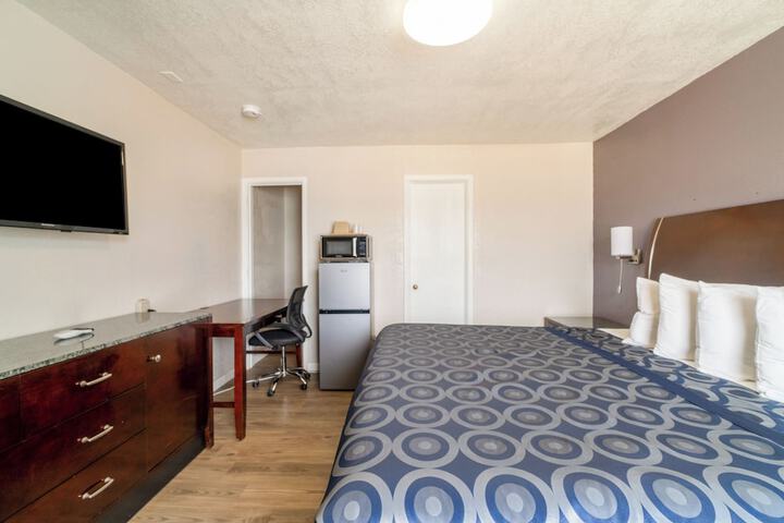 Economy Inn by OYO Lamesa TX