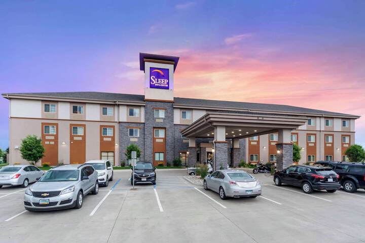 Hotel 4 of 47