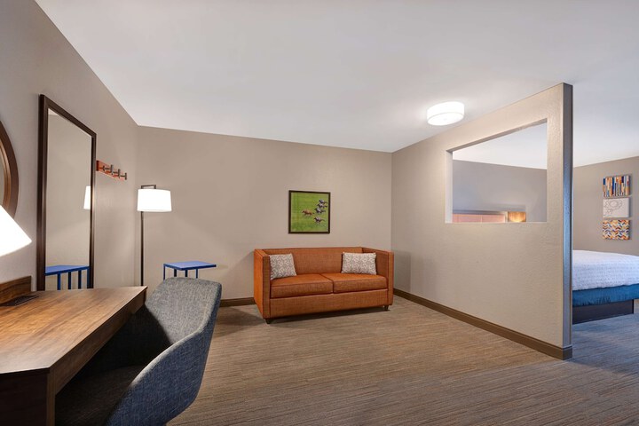 Room 19 of 45