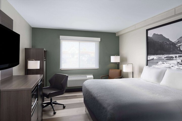 Room 18 of 31