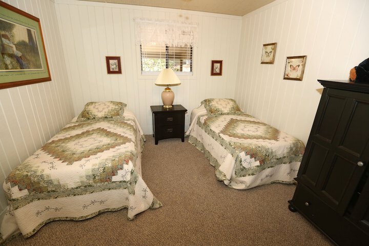 Room 208 of 399
