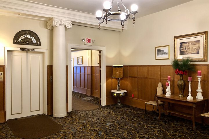 Stearns Hotel