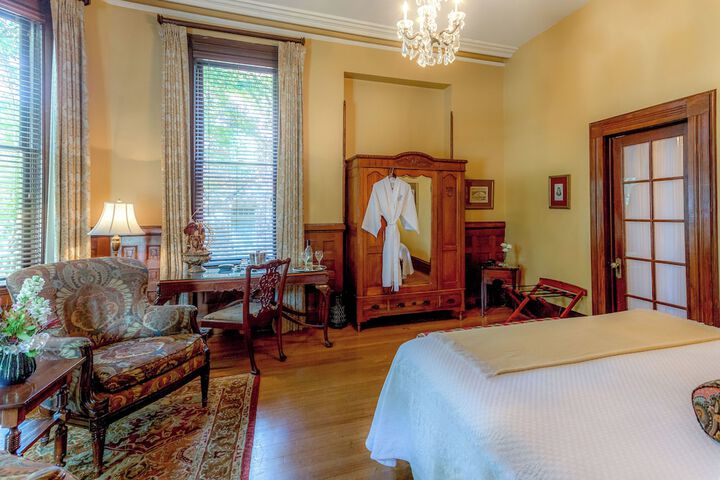 Room 46 of 141