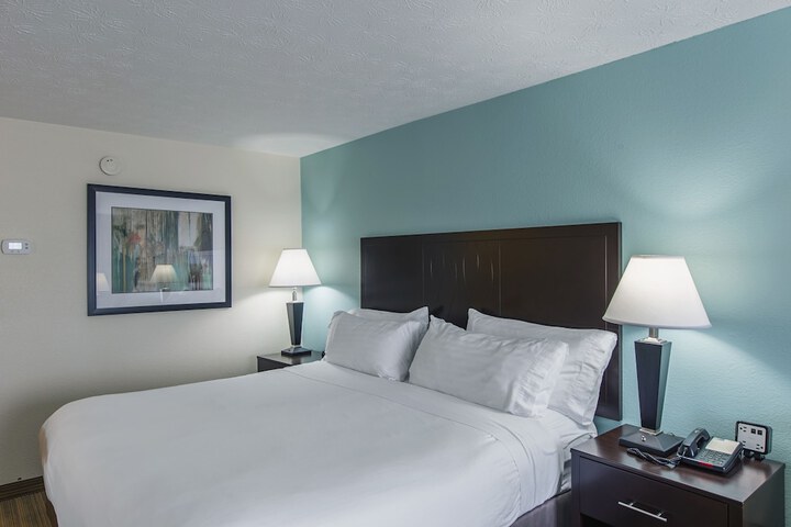 Holiday Inn Express Dandridge by IHG