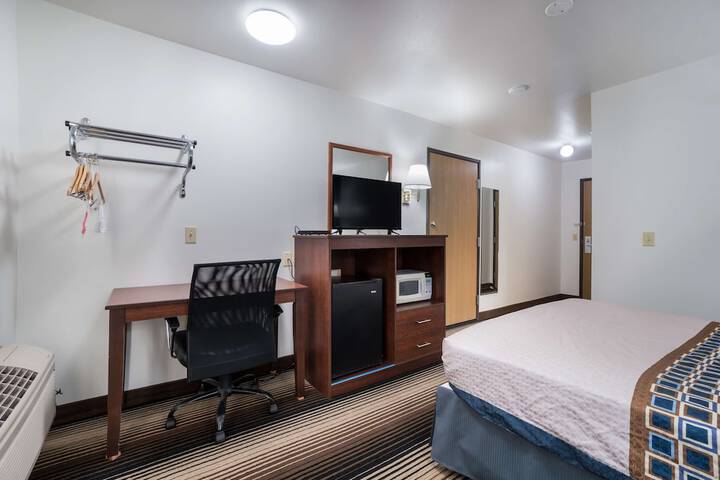 Room 15 of 32