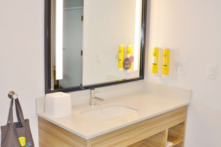Room 10 of 35
