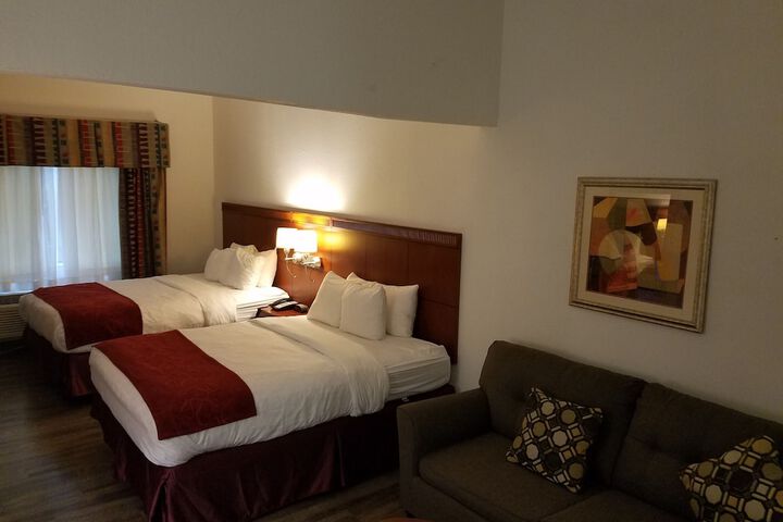 Room 40 of 71