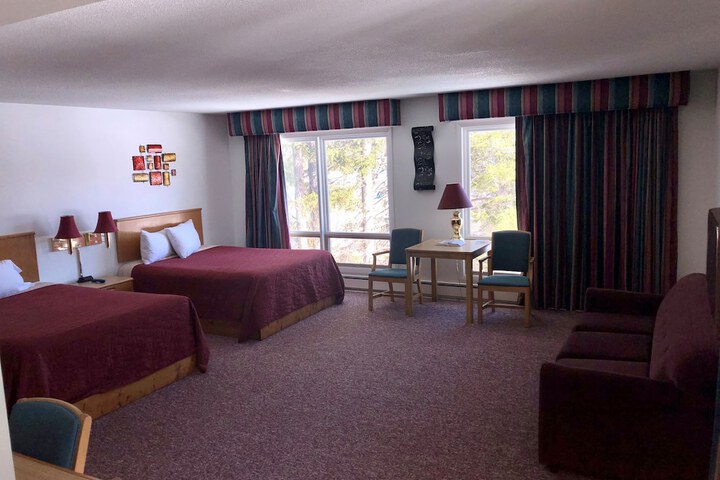 Room 42 of 44