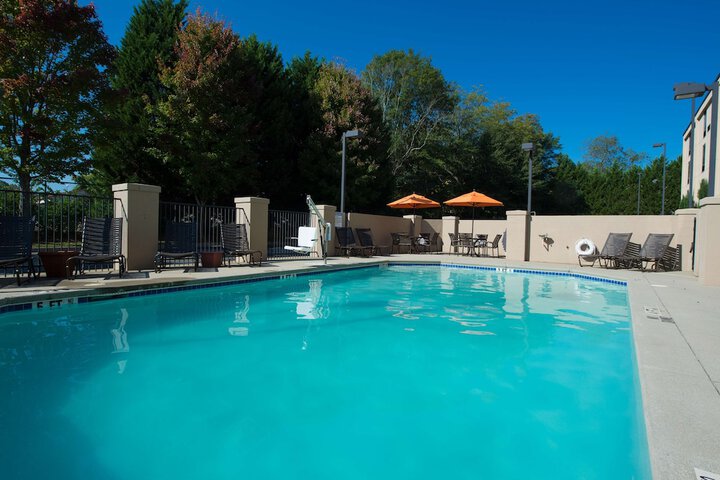 Pool 4 of 23