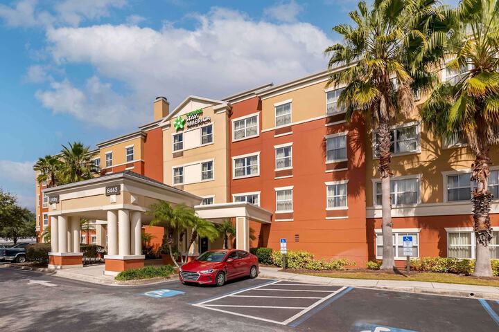 Hotel 2 of 32