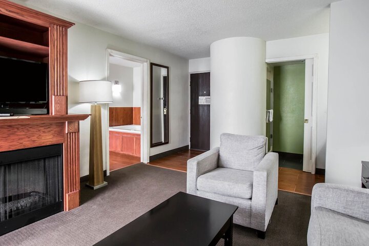 Room 16 of 45