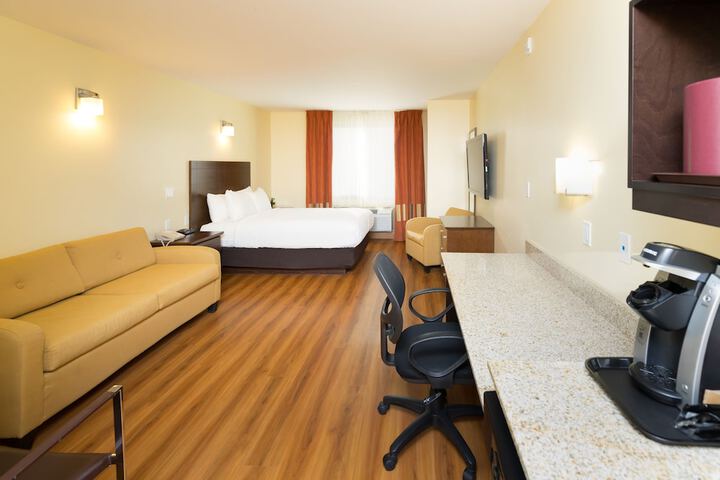 Room 50 of 67