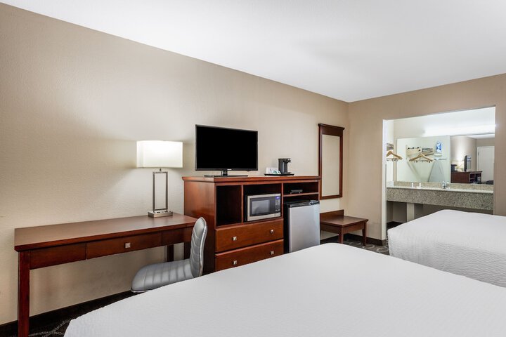 Room 14 of 26