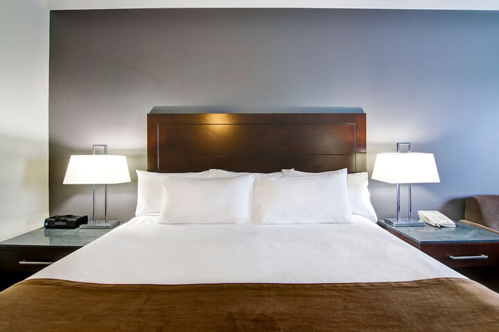 Room 44 of 51