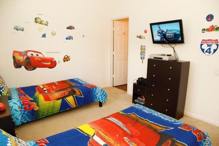 Room 21 of 39