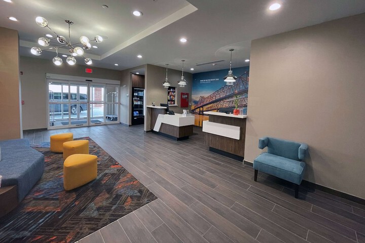 La Quinta Inn & Suites by Wyndham Sulphur (Lake Charles)
