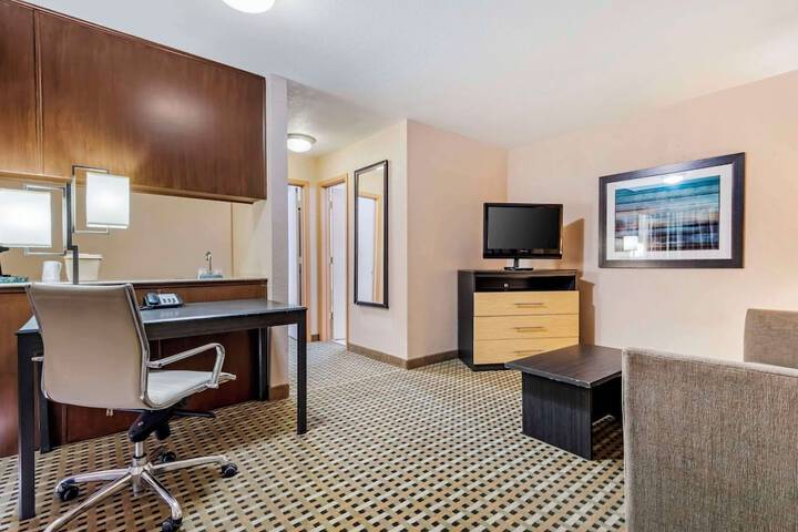 Room 27 of 44